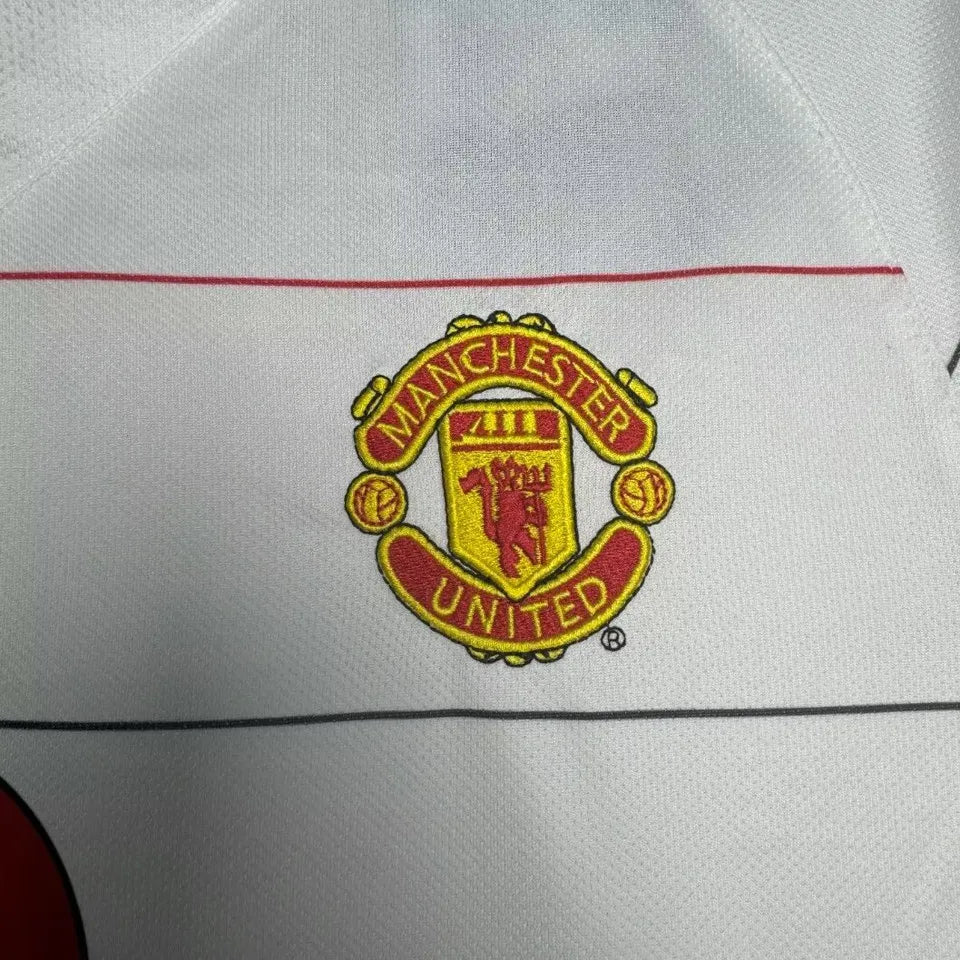Manchester United 2004/06 Away Retro Kit
